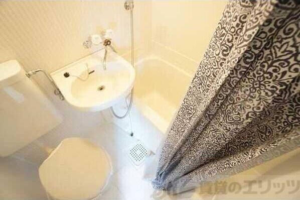 レリーサ真上の物件内観写真